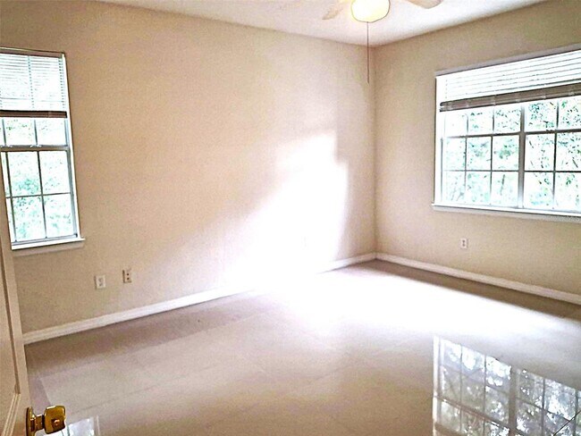 Building Photo - 13304 Sanctuary Cove Dr