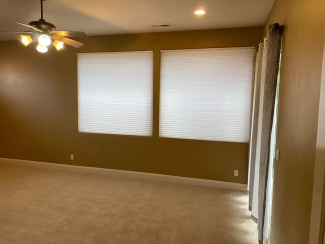 Building Photo - 2242 N Gunsight Dr