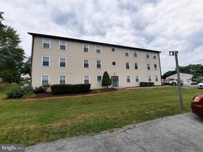 Building Photo - 1416 1416 N Shenandoah Ave