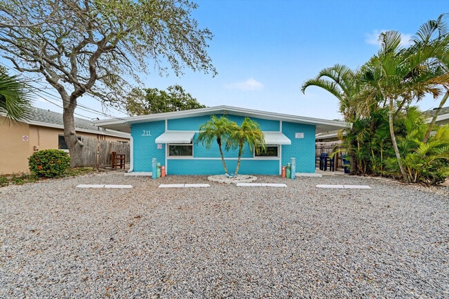 Building Photo - 711 E Gulf Blvd