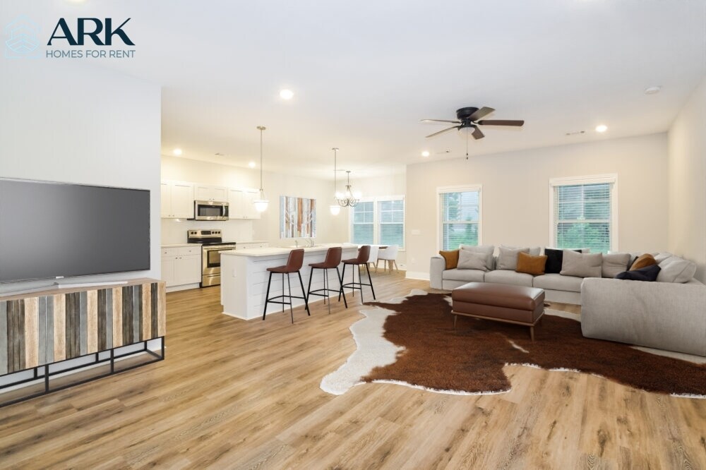 Building Photo - 64 Laura Ct.