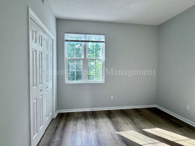 Building Photo - 2BR/2BA Condo off Wilshire Blvd - Beautifu...