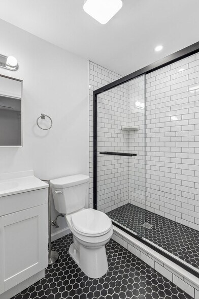 Building Photo - 5651 N 20th St