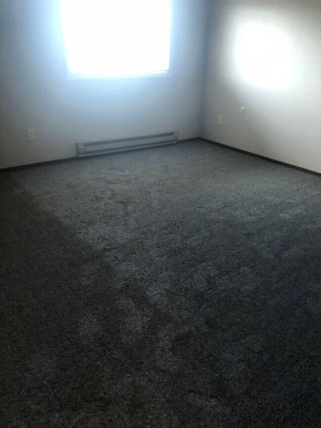 Building Photo - 1420SNeb