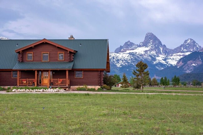 Building Photo - 2477 Middle Teton Rd