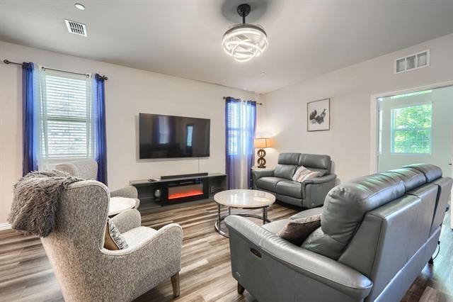 Building Photo - 4116 Ranchero Dr