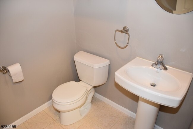 Building Photo - 125 Springhill Dr