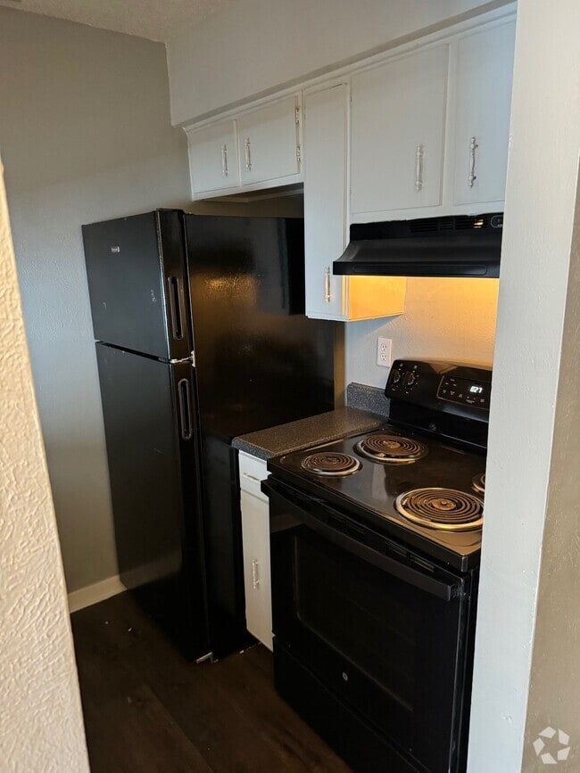 Kitchen - Normandale Place Senior Living