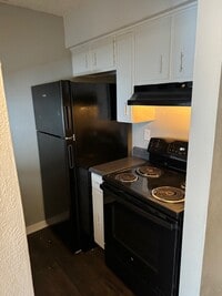 Kitchen - Normandale Place Senior Living