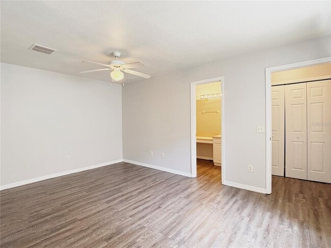 Building Photo - 621 Washington Palm Loop