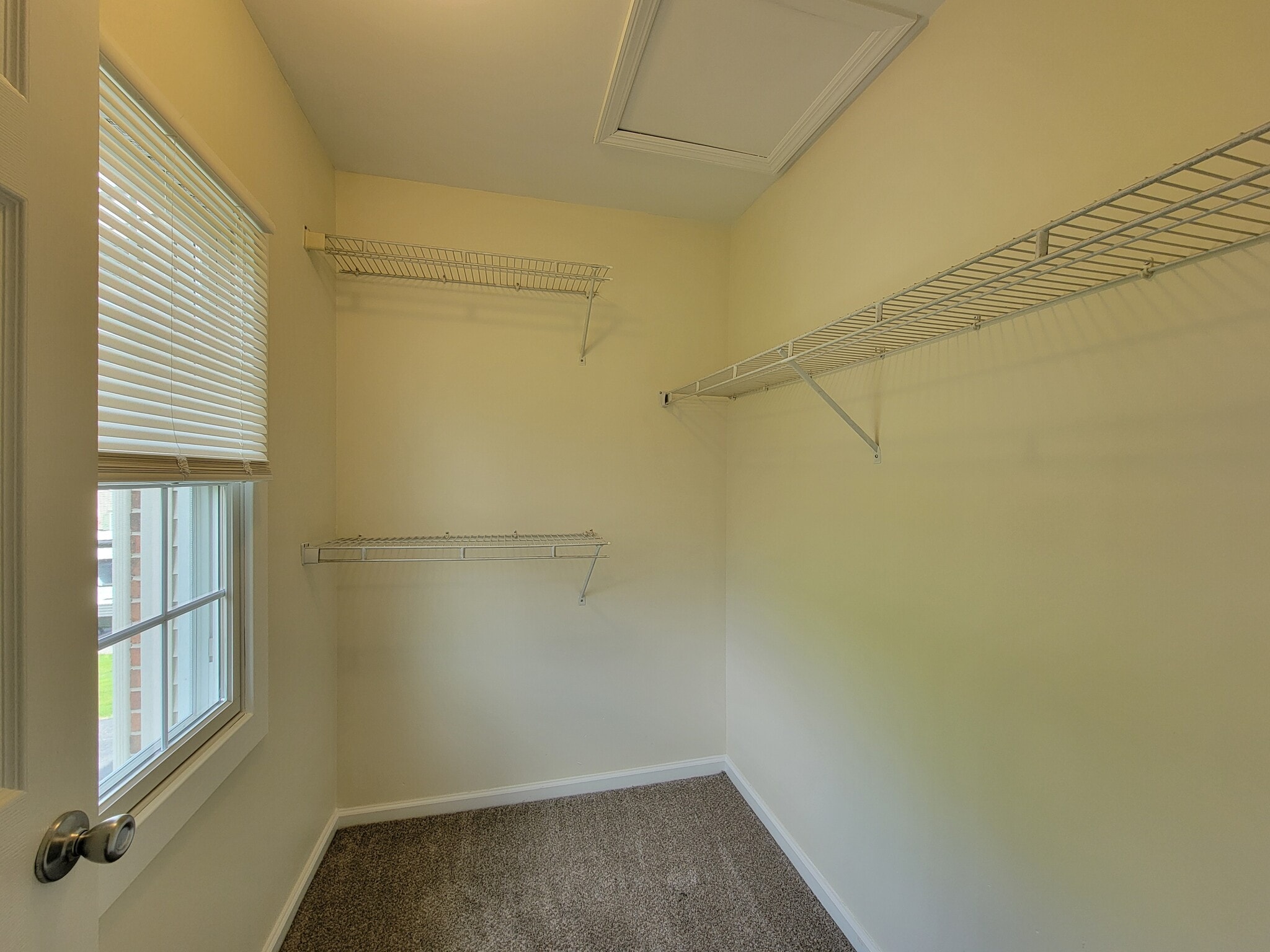 Building Photo - 32 Cranfield Ct