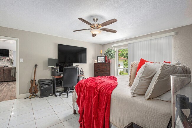Building Photo - 5118 Whittier Oaks Dr