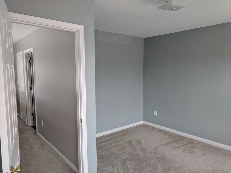 2nd bedroom - 202 Alde St