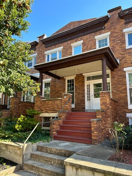 Building Photo - 103 E 32nd St