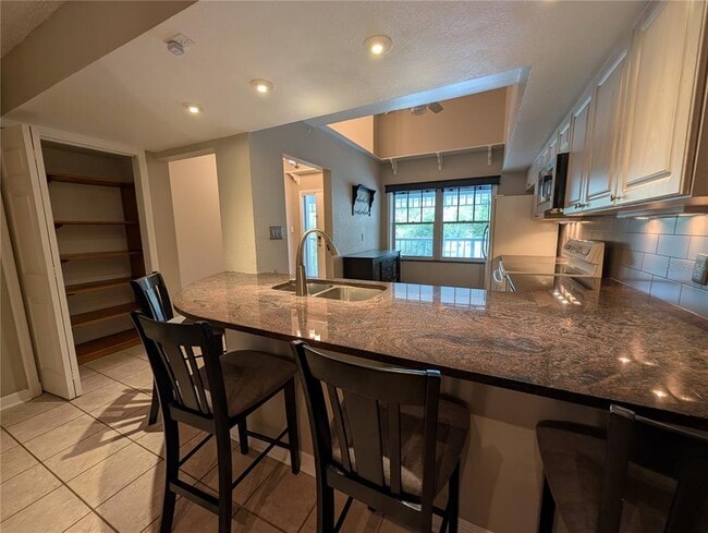 Building Photo - 2577 Dolly Bay Dr