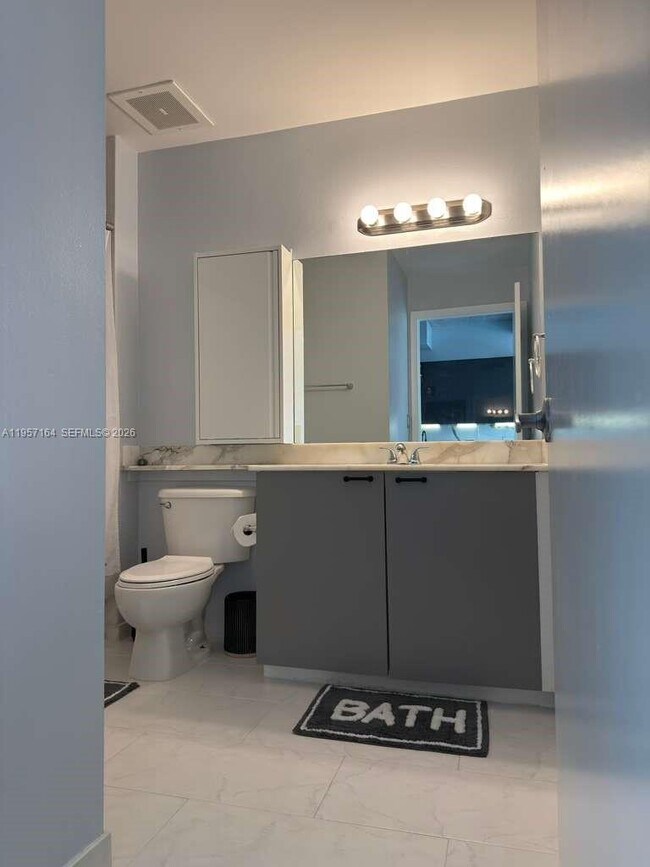 Building Photo - 234 NE 3rd St