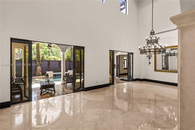 Building Photo - 5838 SW 50th St