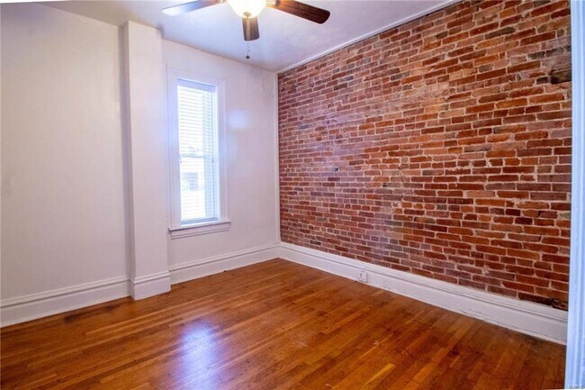 Building Photo - 3855 Botanical Ave