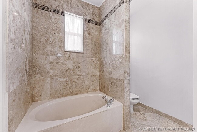 Building Photo - 6884 Julia Gardens Dr