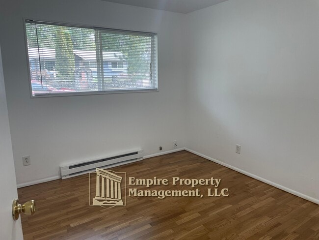 Building Photo - 4830 Center Way