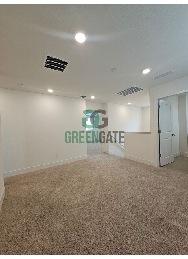 Building Photo - 3 Bedroom 2.5 Bath New Build in Lathrop! AVAILABLE NOW!!