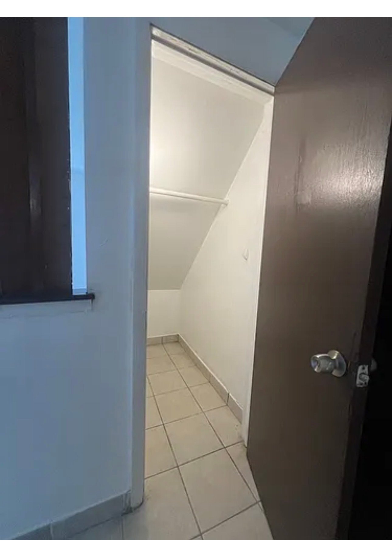 Building Photo - 10466 Betty Ct