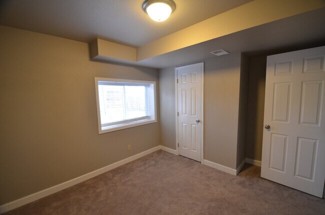 Building Photo - Fairplay home available 10/1/26, yard, two living spaces!