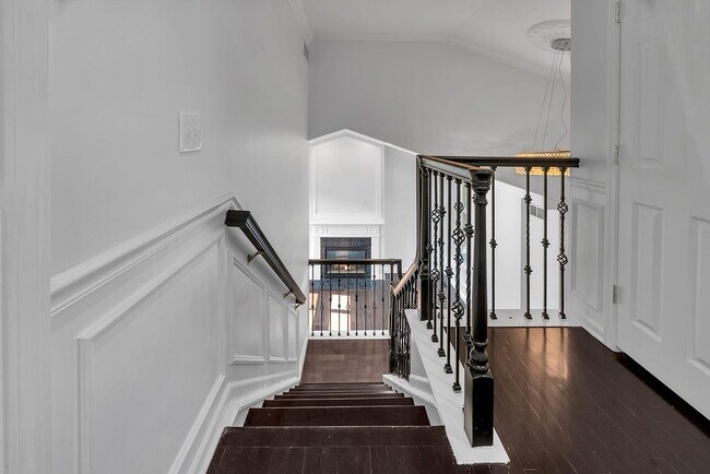 Building Photo - 4521 Links Ct