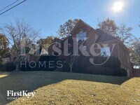 Building Photo - 445 Conroy Cir