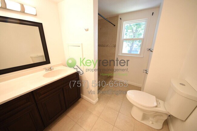 Building Photo - 3742 Atterbury St