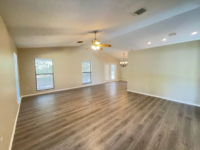 Building Photo - 9332 Trevarthon Rd