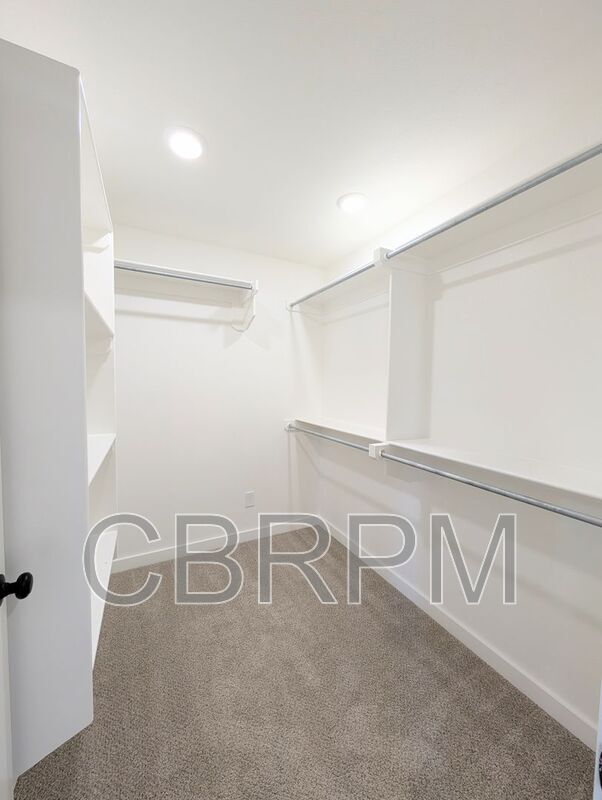 Building Photo - 3220 Cottonwood Ave