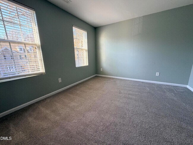 Building Photo - 651 Cupola Dr