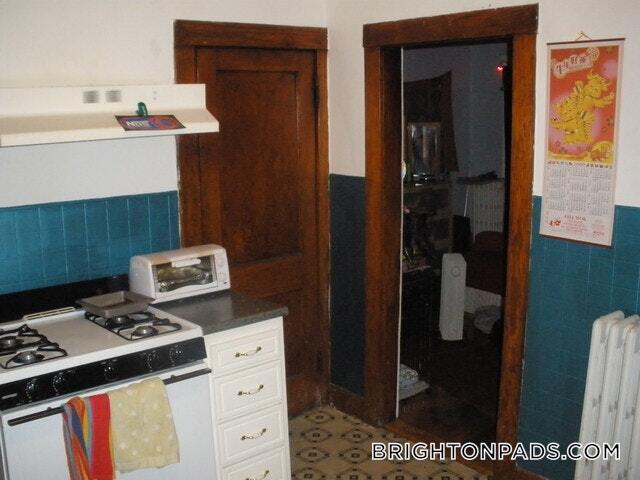 Building Photo - 81 Beechcroft St