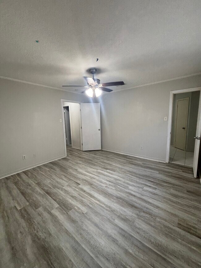 Building Photo - 10227 Autumn Meadow Ln