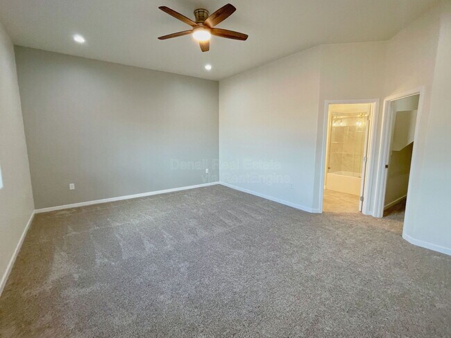 Building Photo - 14431 Wood Canyon Pl