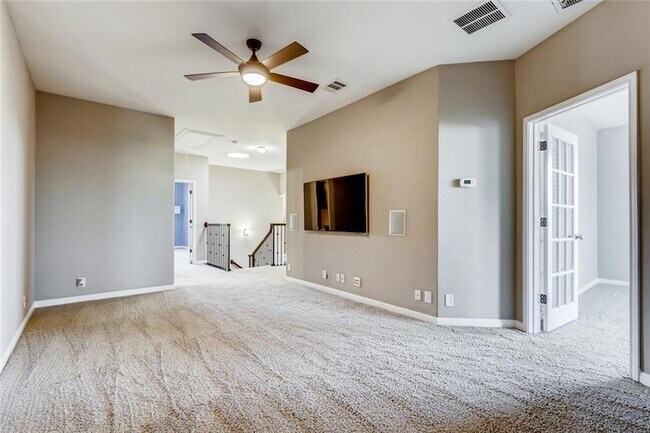 Building Photo - 7500 Colina Vista Loop