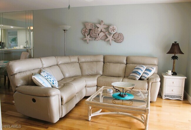 Building Photo - 16500 Kelly Cove Dr