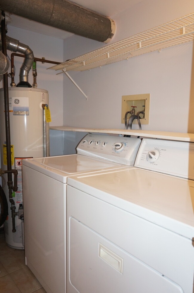 Building Photo - 773 Cardinal Ln