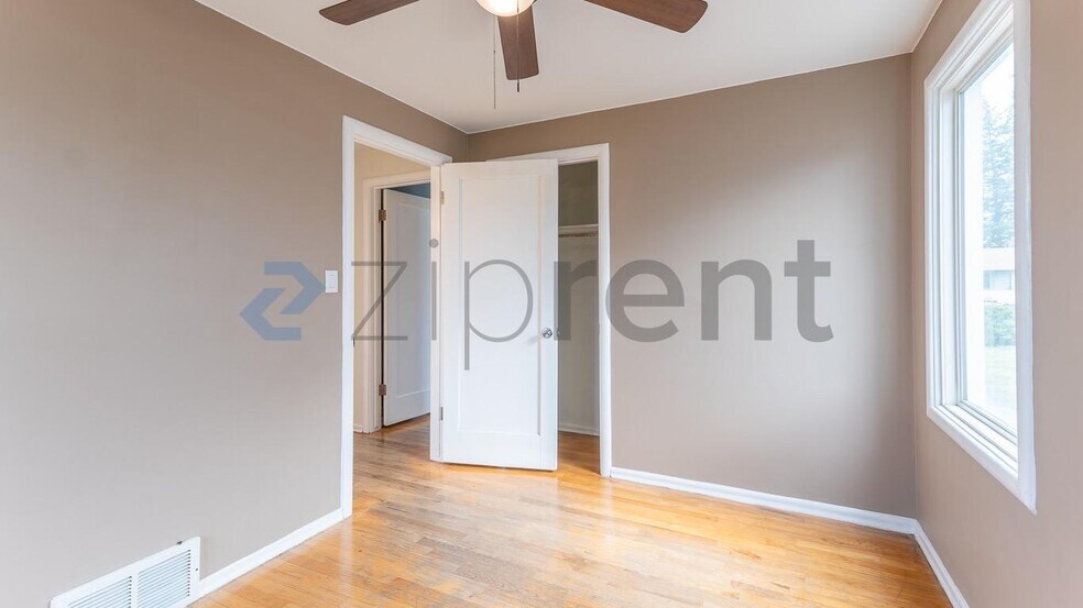 Building Photo - 5703 N Alberta St