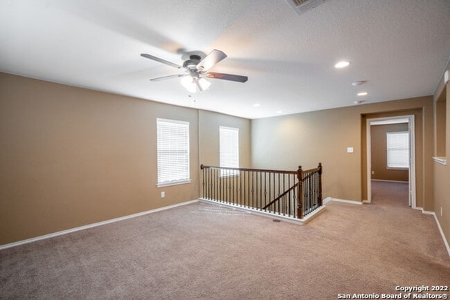 Building Photo - Comfortable Living in a Gated Community Near It All