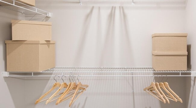 Primary Photo - 12111 S Main St