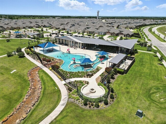Building Photo - 208 Rubylace Dr