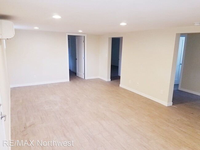 Building Photo - 2 br, 1 bath House - 415 Fairview St SE