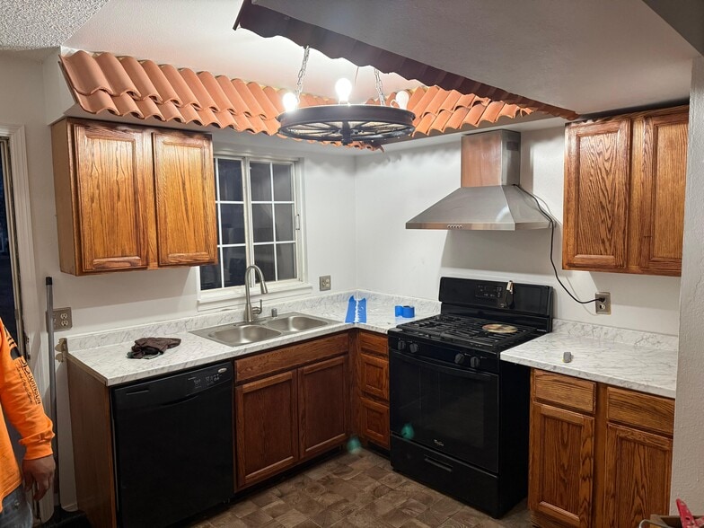 Building Photo - 3429 Queen Anne Way