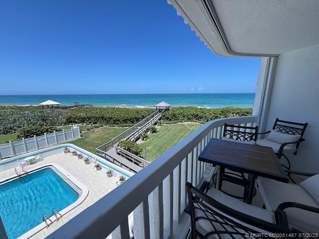 Building Photo - 9960 S Ocean Dr