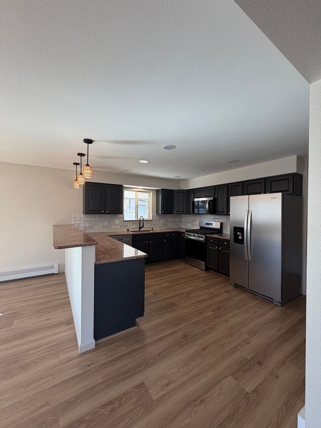 Building Photo - 509 Sonoma St