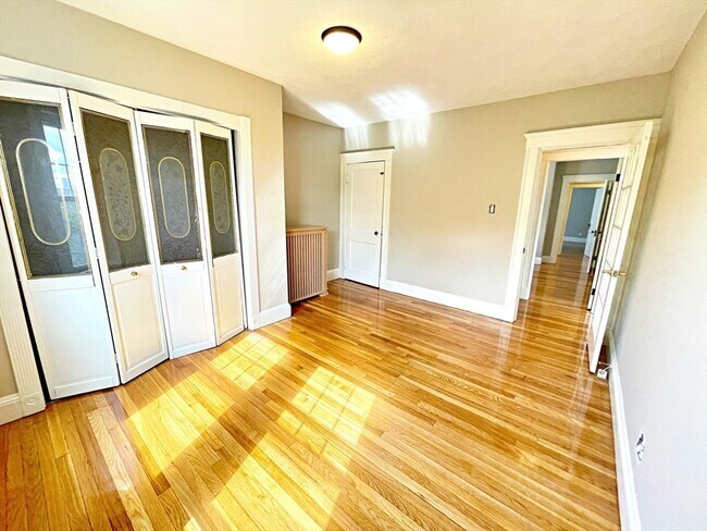 Building Photo - 15 Puritan Rd
