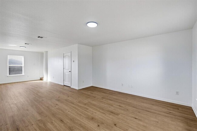 Building Photo - 1013 Woodward Ct