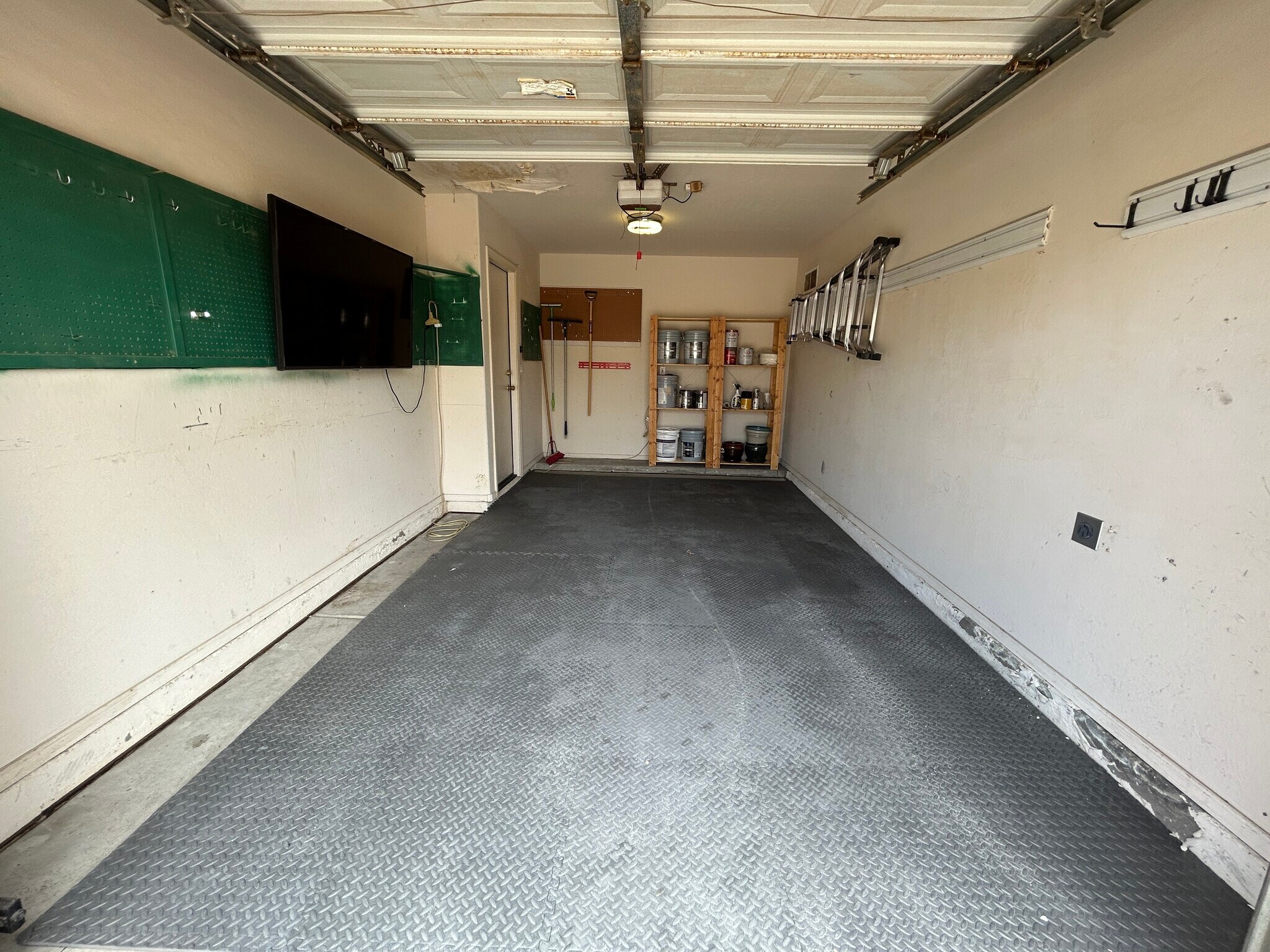 Building Photo - 25415 N 39th Ave